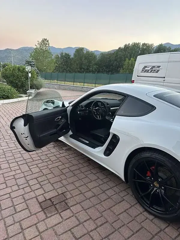 Usata Porsche 718 299 CV (219 kW) 2018 Cabrio