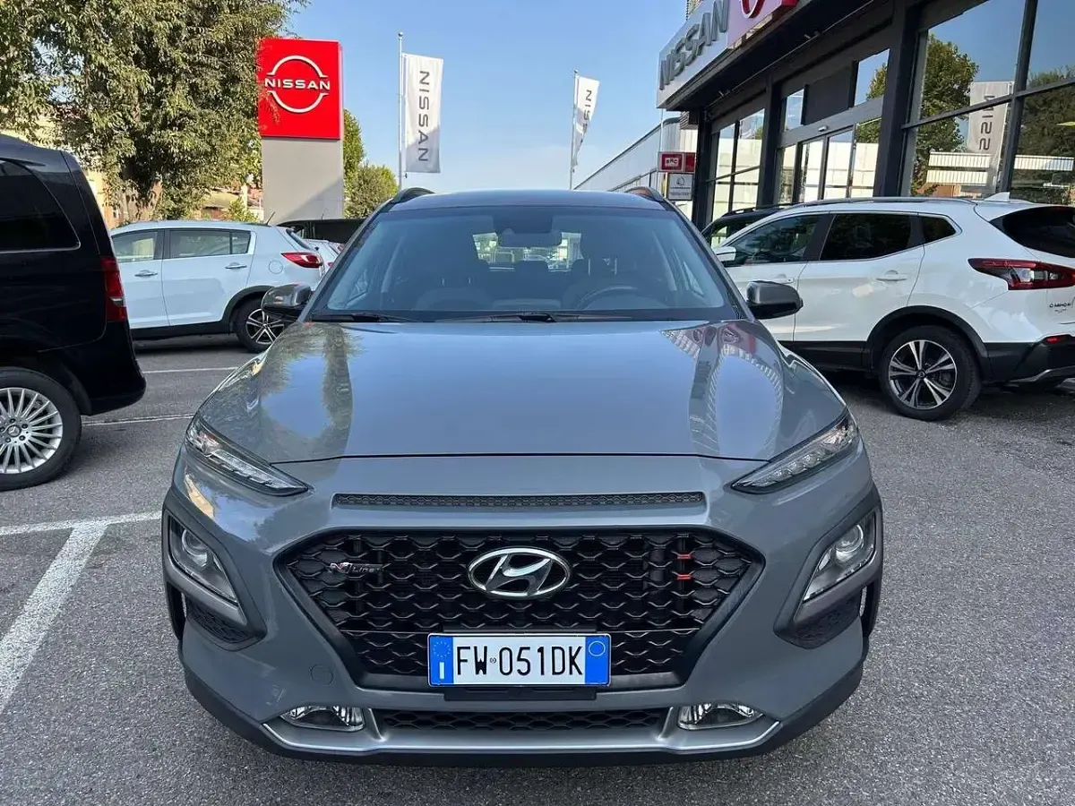 Usata Hyundai Kona Style 116 CV (85 kW) 2019 Grigio SUV