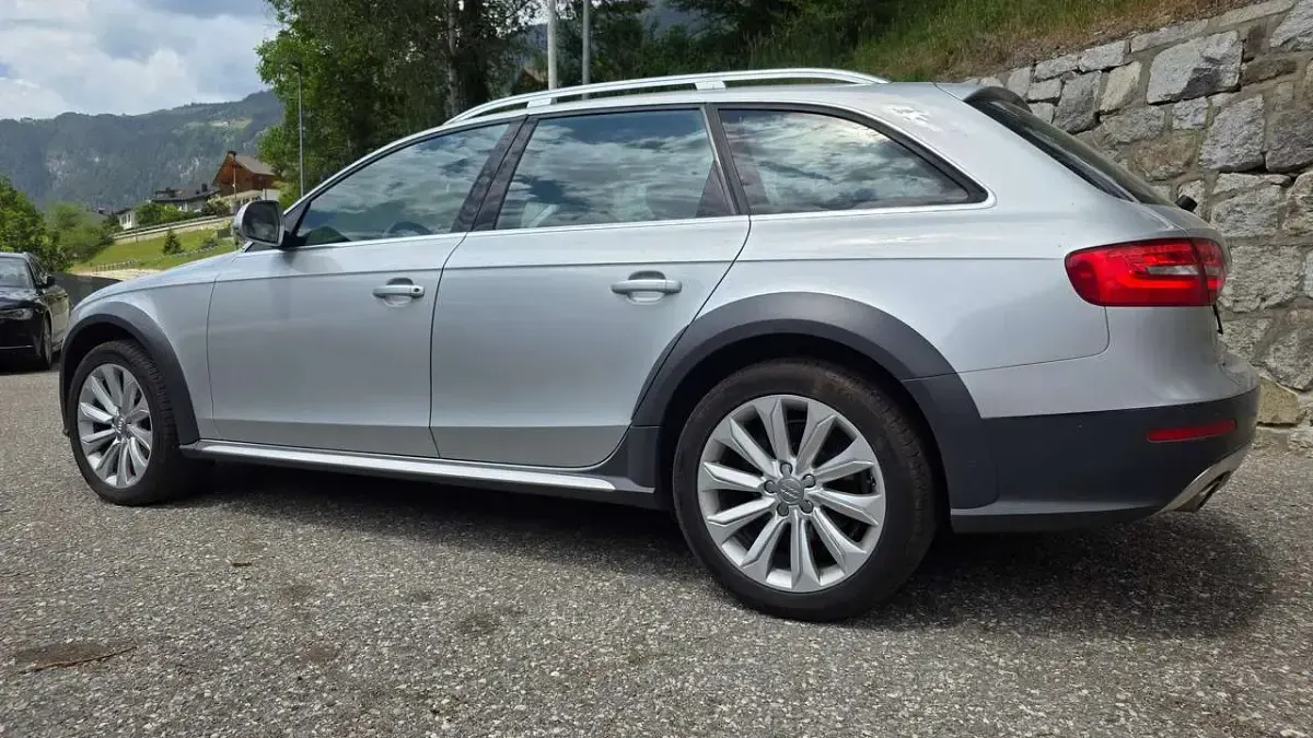 Usata Audi A4 Allroad Advanced 245 CV (180 kW) 2012 Grigio Station wagon