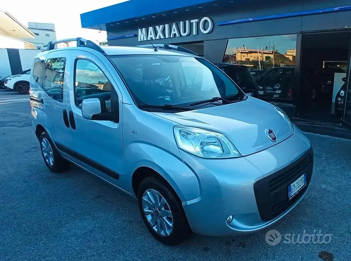 Usata Fiat Qubo Trekking 70 CV (51 kW) 2015 Grigio Monovolume