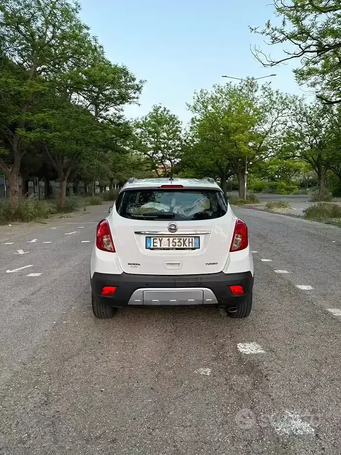 Usata Opel Mokka 140 CV (102 kW) 2015 SUV