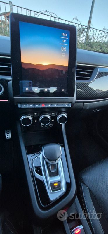 Usata Renault Arkana 145 CV (106 kW) 2023 Grigio SUV