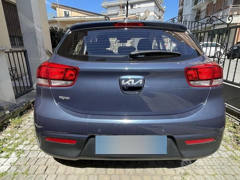 Usata Kia Rio Comfort 84 CV (61 kW) 2022 Berlina