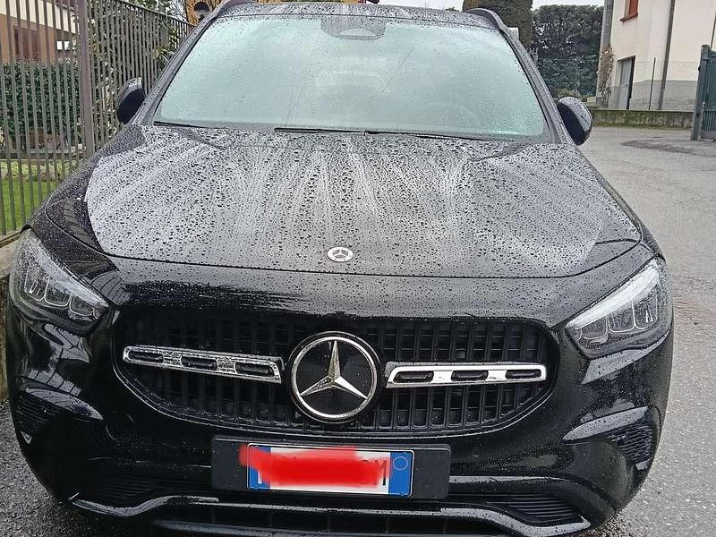 Usata Mercedes GLA200 Advanced Plus 150 CV (110 kW) 2025 Nero SUV