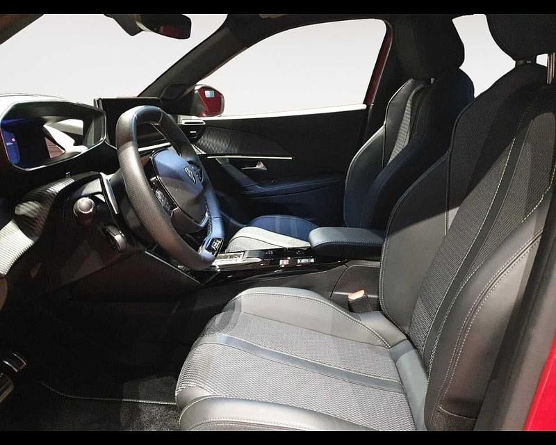 Usata Peugeot 2008 GT 131 CV (96 kW) 2024 Rosso SUV