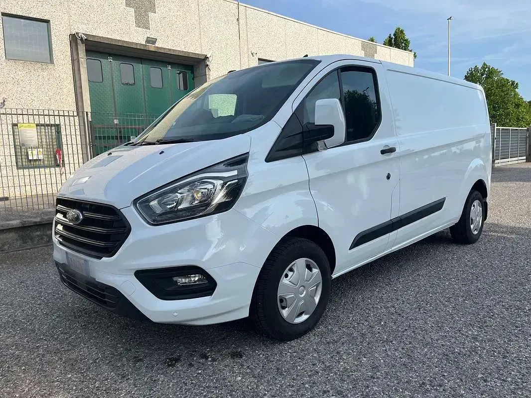 Usata Ford Transit Custom Trend 131 CV (96 kW) 2023 Bianco Furgone