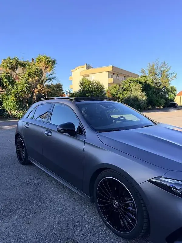 Usata Mercedes A200 AMG Line Premium Plus 150 CV (110 kW) 2024 Grigio Berlina