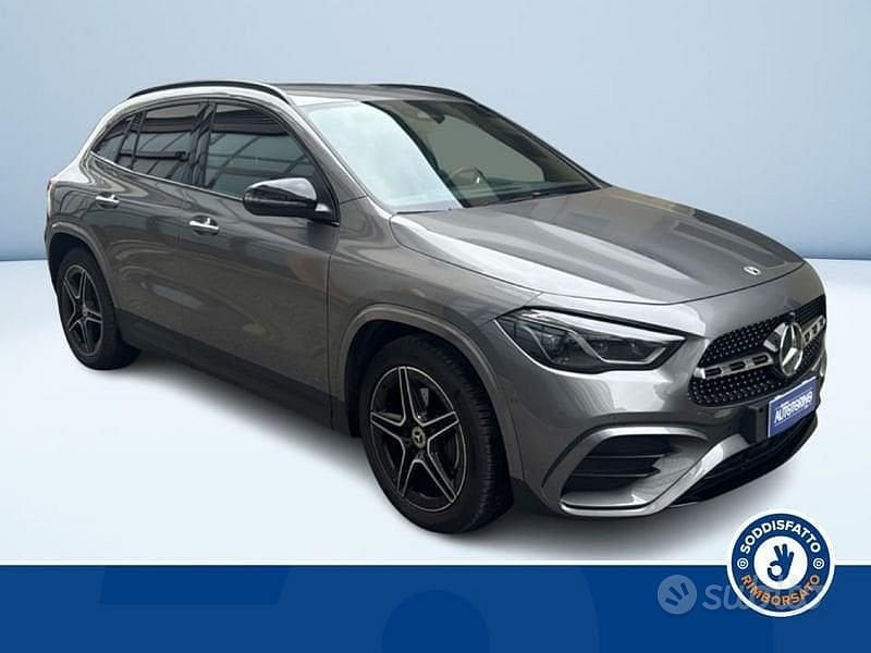 Usata Mercedes GLA200 AMG line 149 CV (109 kW) 2025 Grigio SUV