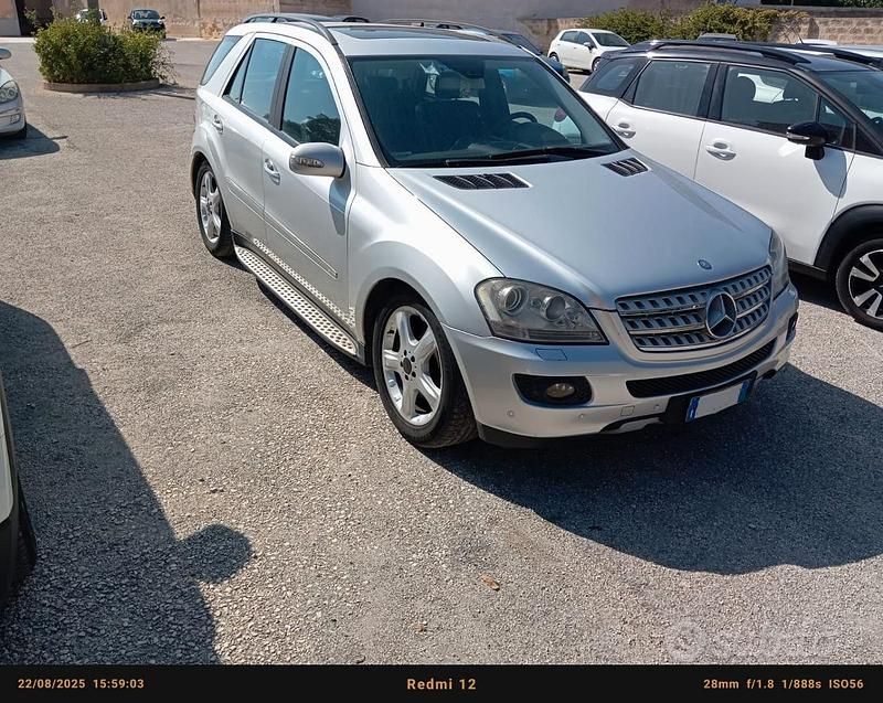 Usata Mercedes ML320 224 CV (164 kW) 2007 Grigio SUV