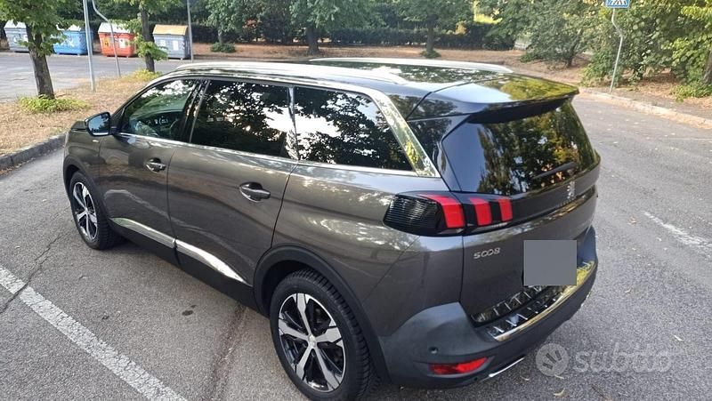 Usata Peugeot 5008 GTi 120 CV (88 kW) 2017 Grigio Monovolume