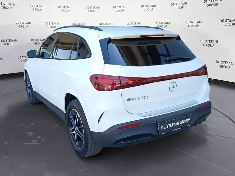 Usata Mercedes EQA250+ Advanced 139 kW (190 CV) 2025 Bianco polare SUV