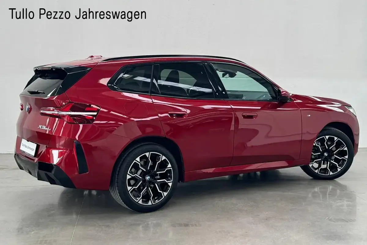 Usata BMW X3 M Sport 197 CV (144 kW) 2025 Fire red metallizzato SUV