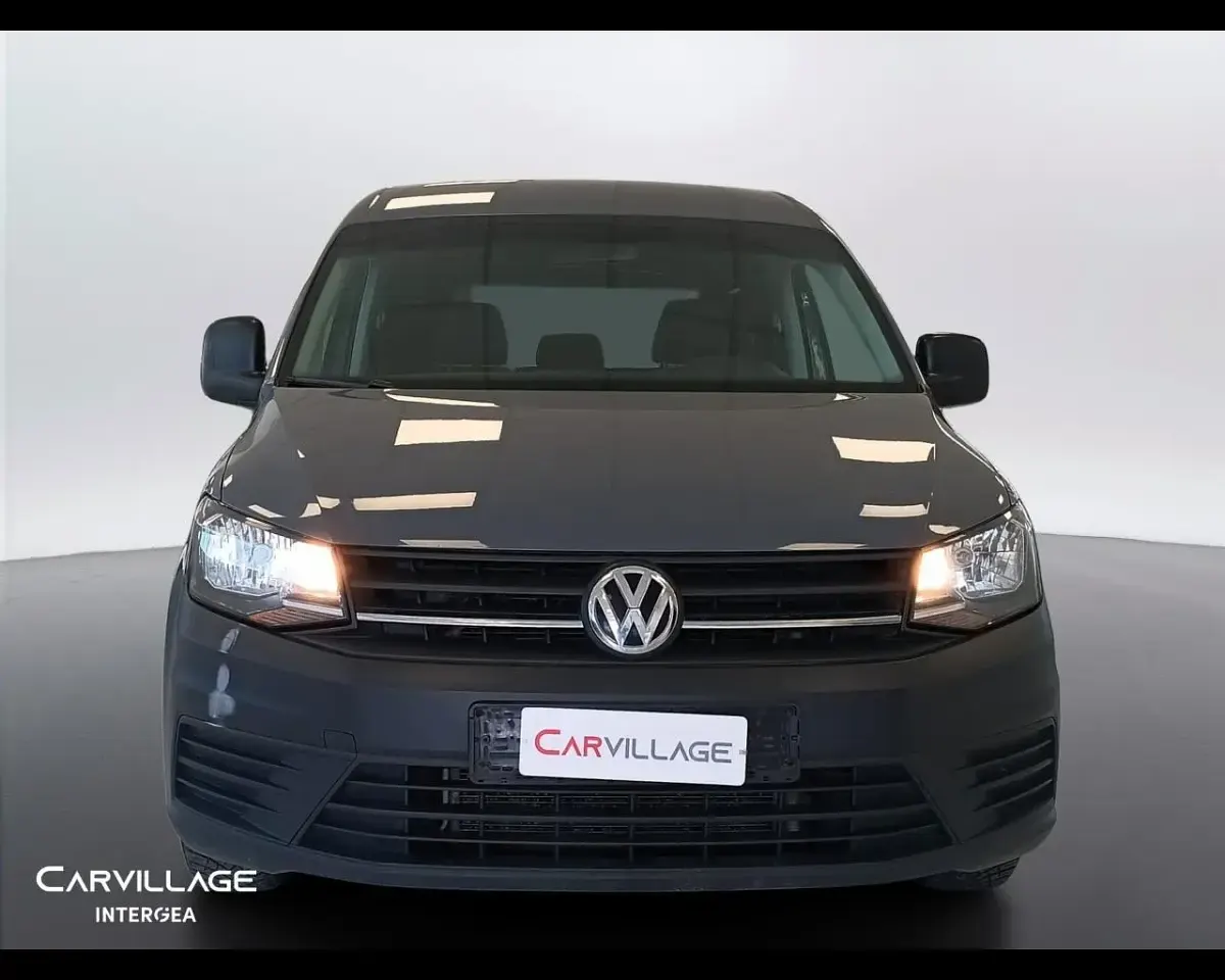 Usata VW Caddy 75 CV (55 kW) 2017 Grigio Monovolume