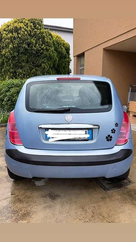 Usata Lancia Ypsilon 60 CV (44 kW) 2006 Utilitaria