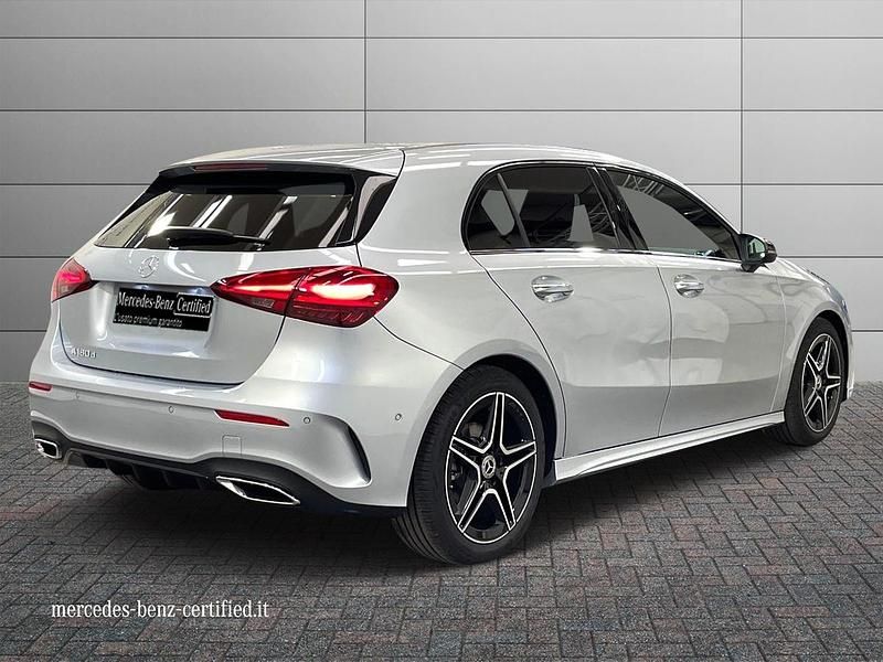 Nuova Mercedes A180 AMG Line Premium 116 CV (85 kW) 2026
