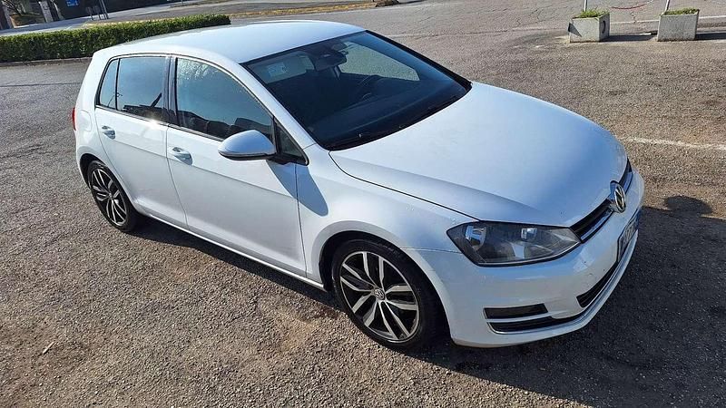 Usata VW Golf VII Highline 110 CV (80 kW) 2013 Bianco Berlina