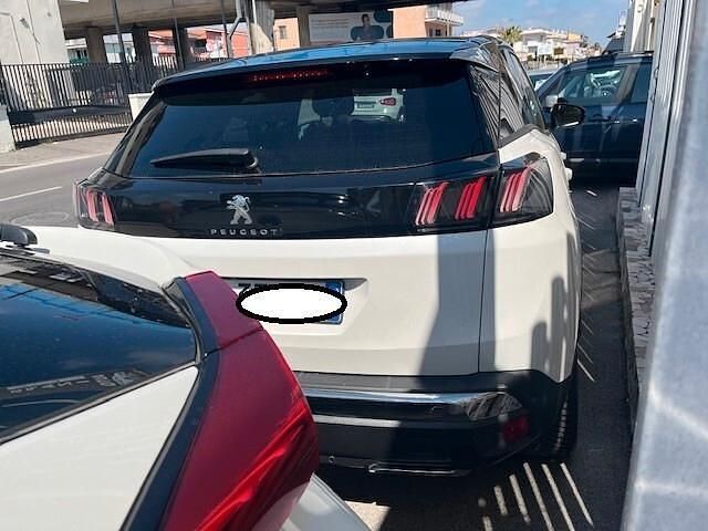 Usata Peugeot 3008 130 CV (95 kW) 2022 Bianco SUV
