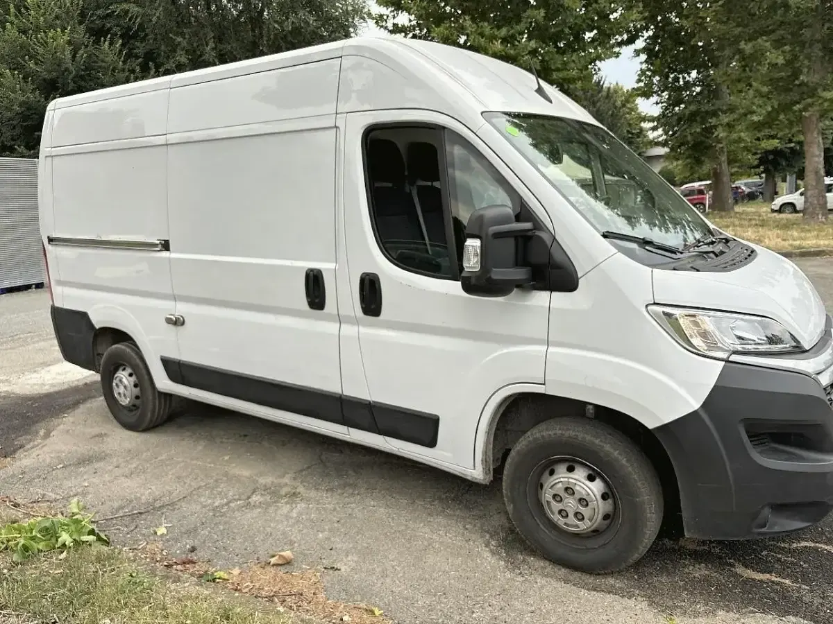 Usata Citroën Jumper 120 CV (88 kW) 2024 Bianco Monovolume