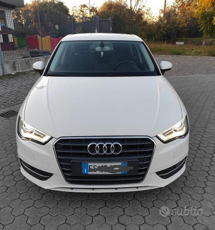 Usata Audi A3 Ambition 105 CV (77 kW) 2013 Bianco Berlina