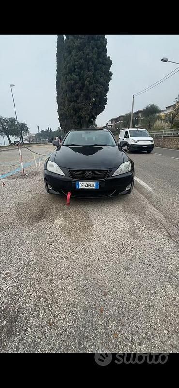 Usata Lexus IS220d 177 CV (130 kW) 2008 Nero Berlina