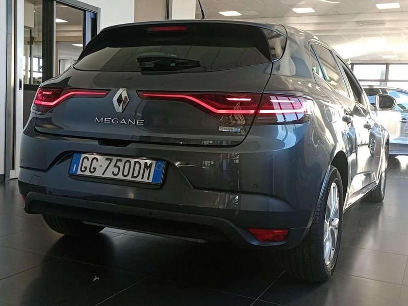 Usata Renault Mégane Business 91 CV (66 kW) 2022 Grigio Berlina