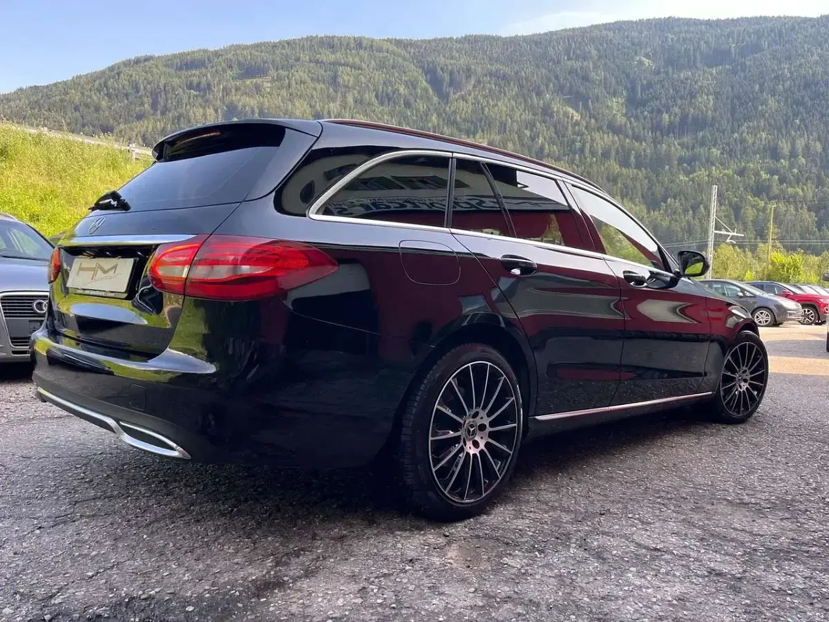 Usata Mercedes C220 170 CV (125 kW) 2018 Nero Station wagon