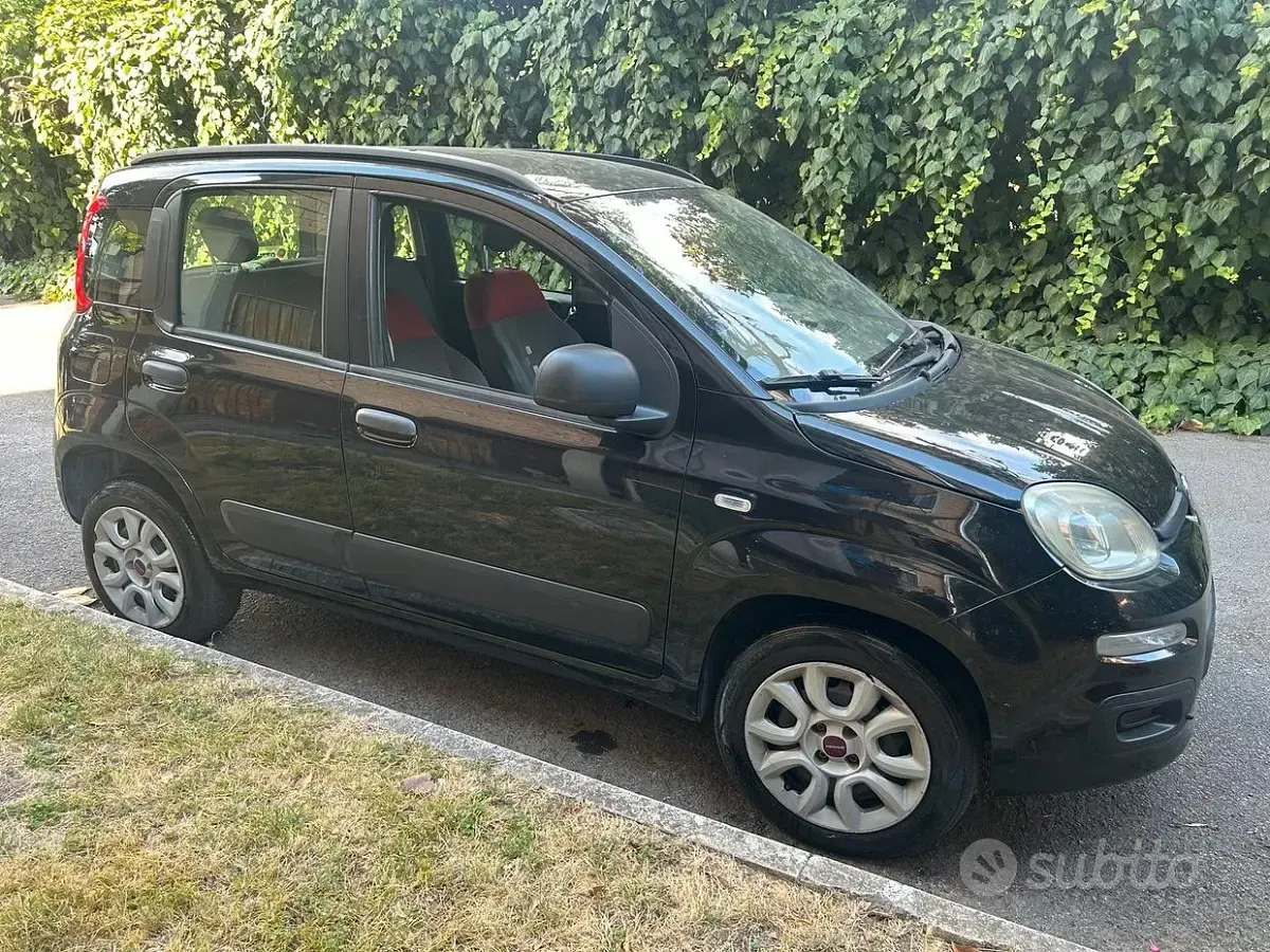 Usata Fiat Panda Easy 85 CV (62 kW) 2013 Nero Utilitaria