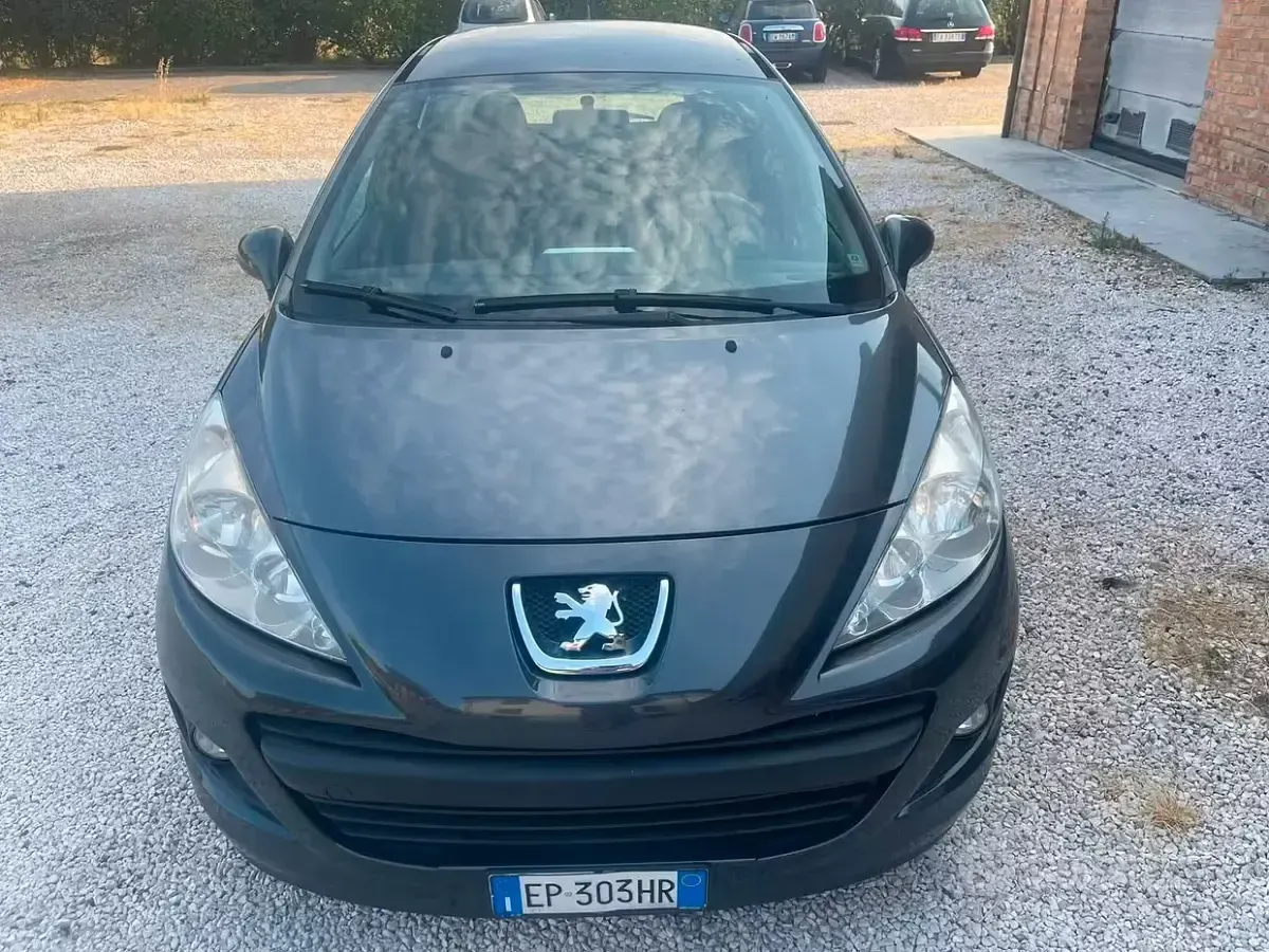 Usata Peugeot 207 73 CV (53 kW) 2012 Grigio Station wagon