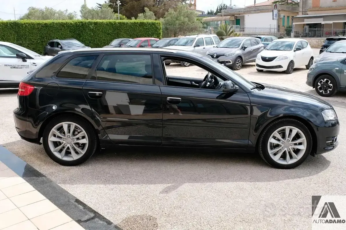 Usata Audi A3 105 CV (77 kW) 2011 Nero Utilitaria