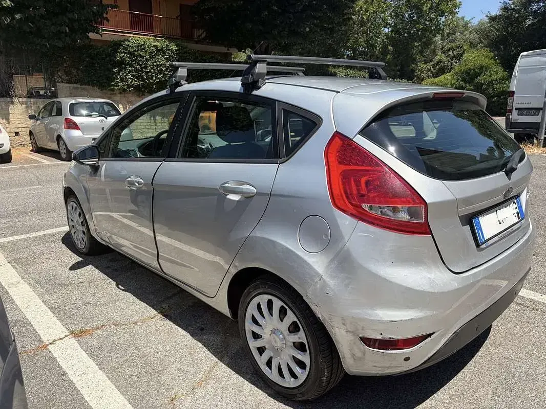 Usata Ford Fiesta 60 CV (44 kW) 2011 Berlina