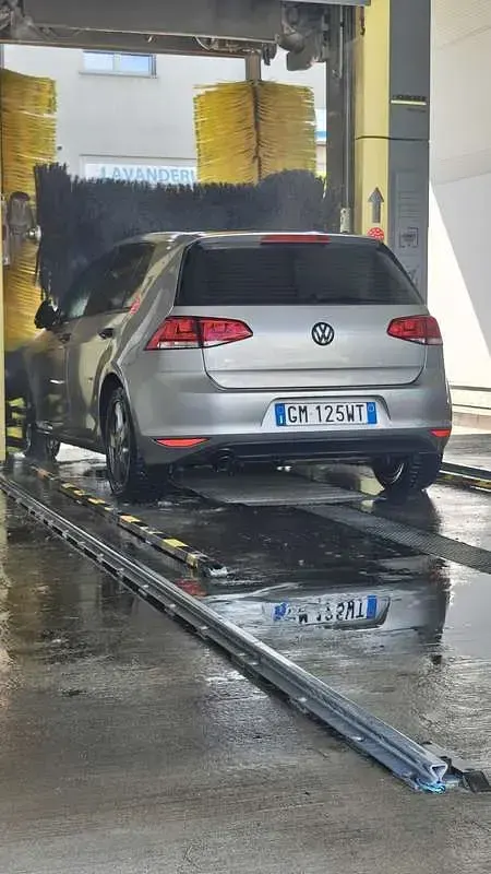 Usata VW Golf VII Highline 110 CV (80 kW) 2015 Grigio Berlina