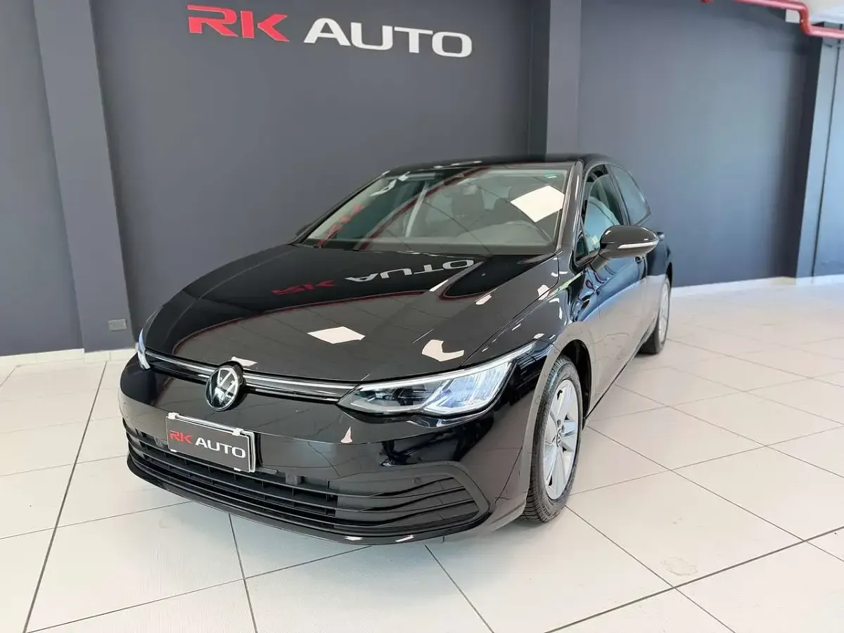 Usata VW Golf VIII Life 116 CV (85 kW) 2021 Nero Berlina