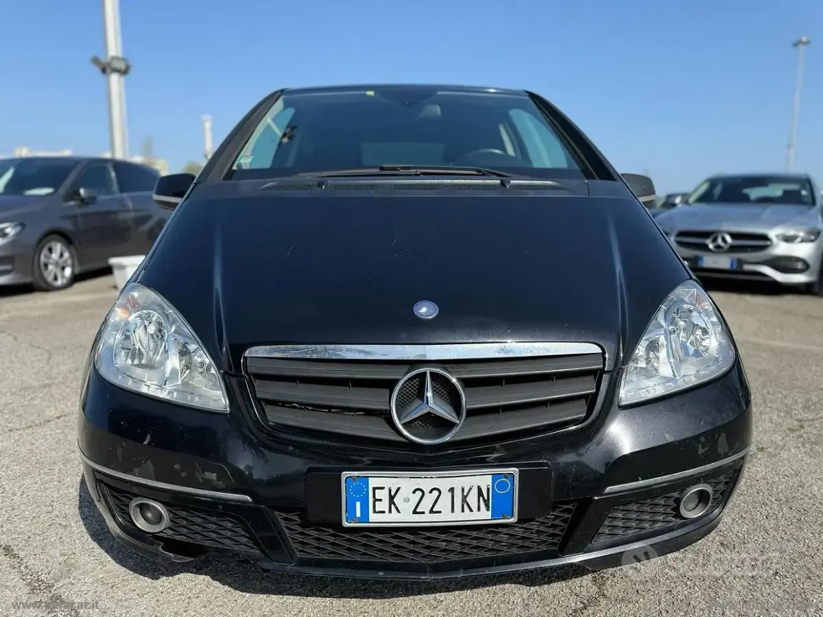 Usata Mercedes A180 Edition 109 CV (80 kW) 2009 Nero Coupé