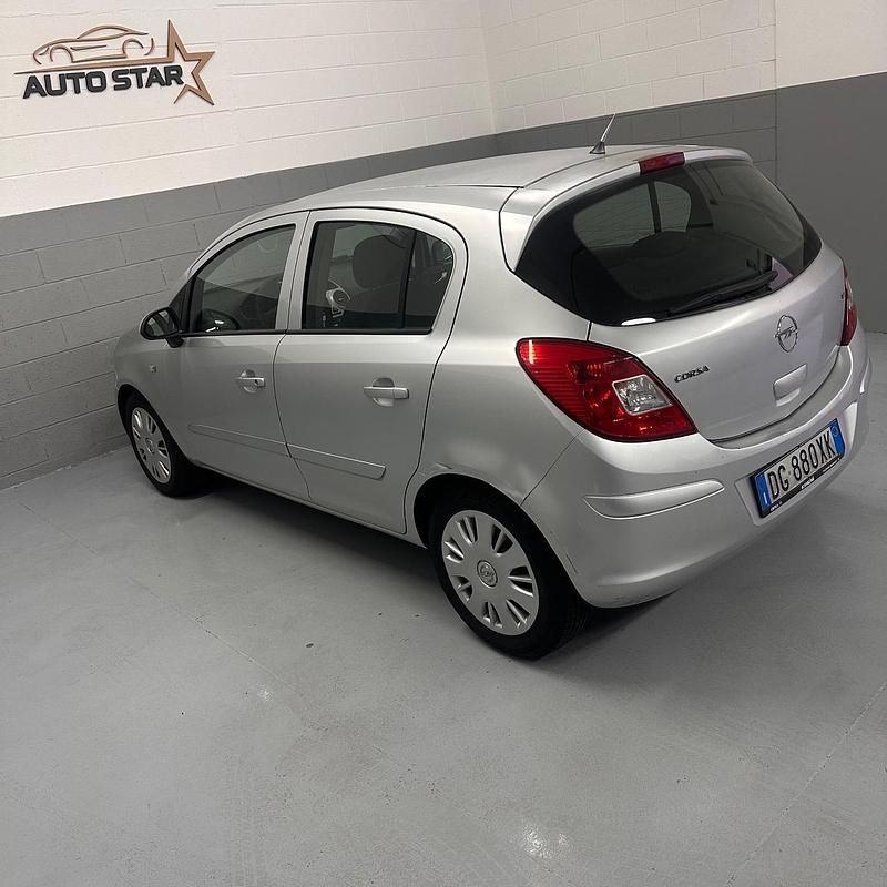 Usata Opel Corsa Cosmo 80 CV (58 kW) 2007 Other Utilitaria