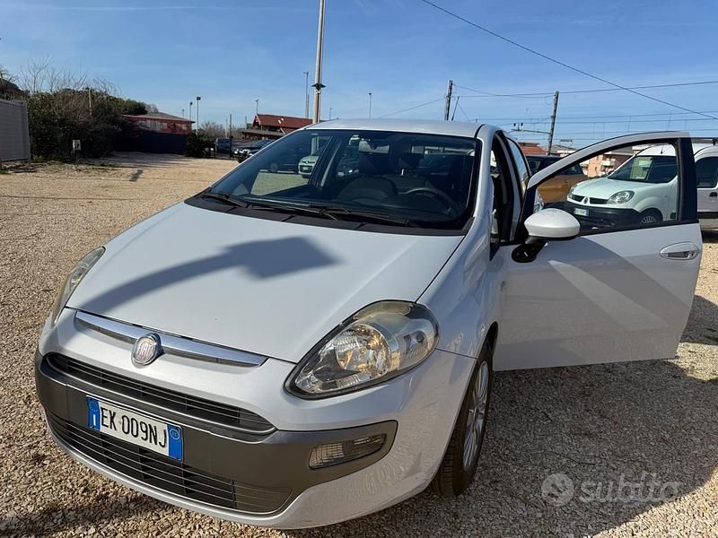 Usata Fiat Punto Evo Sport 77 CV (56 kW) 2012 Grigio Utilitaria