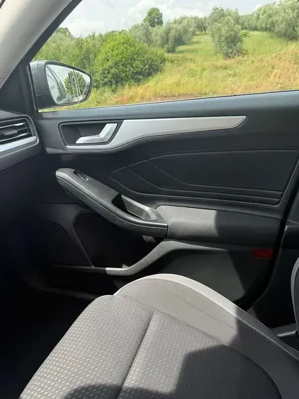 Usata Ford Focus Business Edition 95 CV (69 kW) 2019 Grigio Berlina