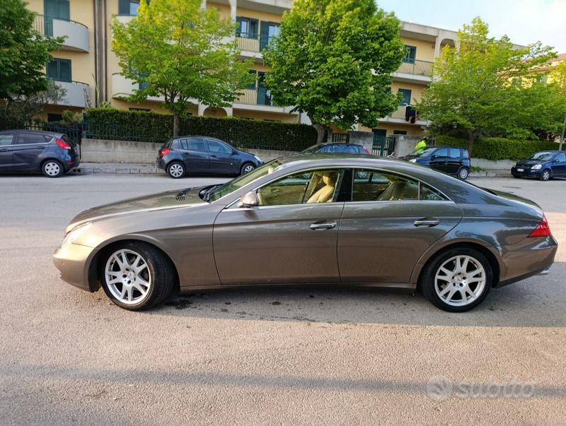 Usata Mercedes CLS320 224 CV (164 kW) 2008 Coupé