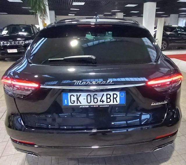 Usata Maserati Levante GT 330 CV (242 kW) 2022 Nero SUV