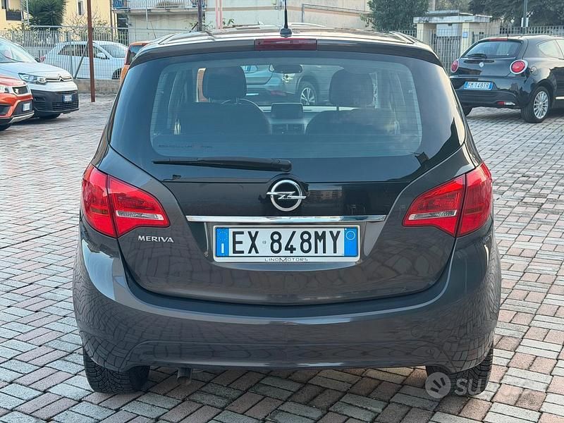 Usata Opel Meriva Cosmo 120 CV (88 kW) 2015 Grigio Monovolume