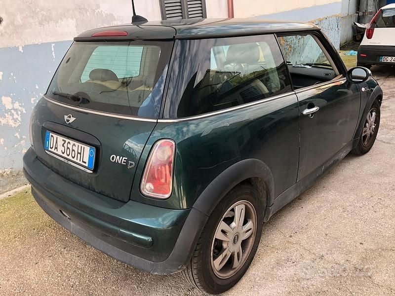 Begagnad Mini One D 88 HK (64 kW) 2006 Grön Halvkombi