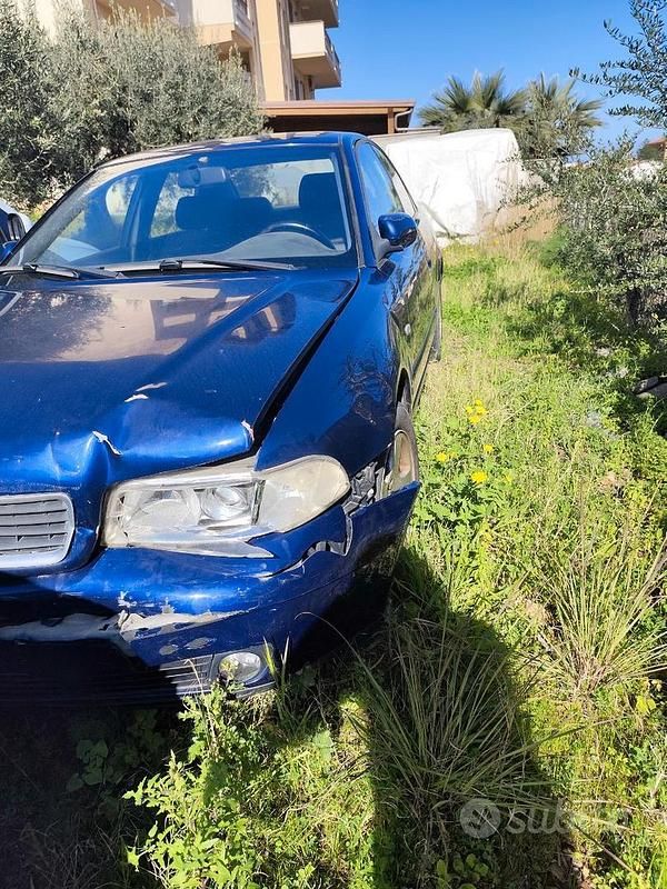 Usata Audi A4 2000 Blu Berlina