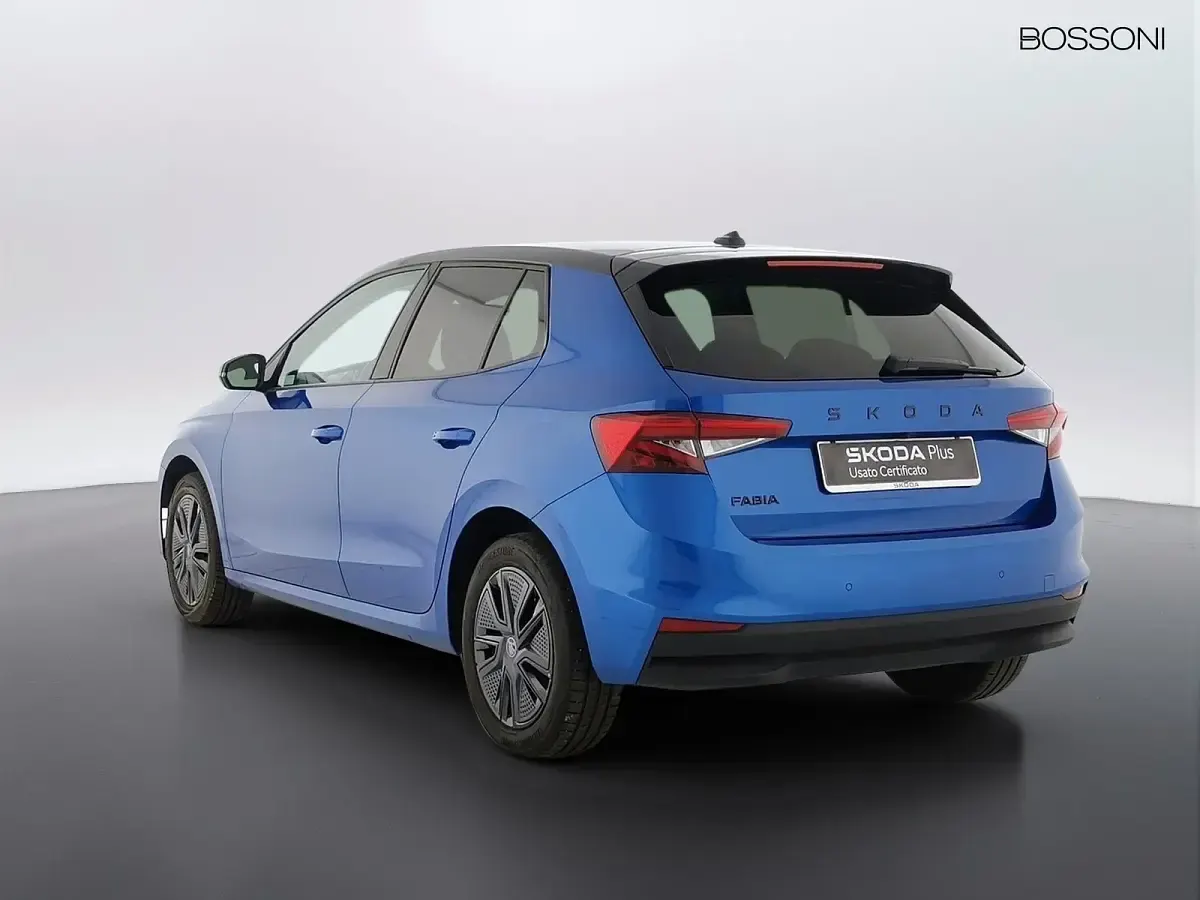 Usata Skoda Fabia 95 CV (69 kW) 2025 Blu Utilitaria