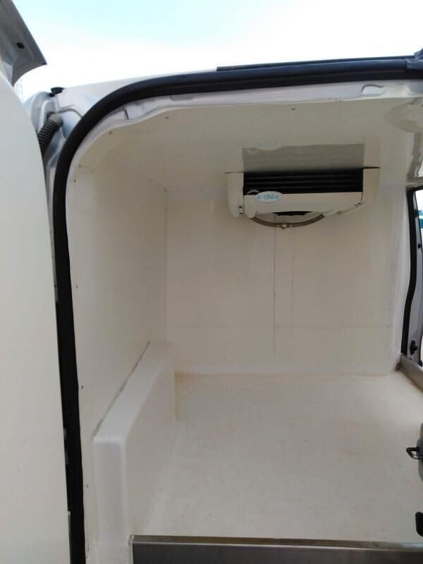 Usata Fiat Doblò 90 CV (66 kW) 2012 Grigio Monovolume