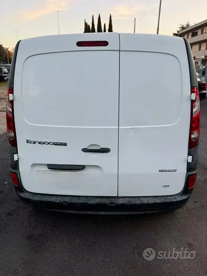 Usata Renault Kangoo 95 CV (69 kW) 2011 Bianco Berlina