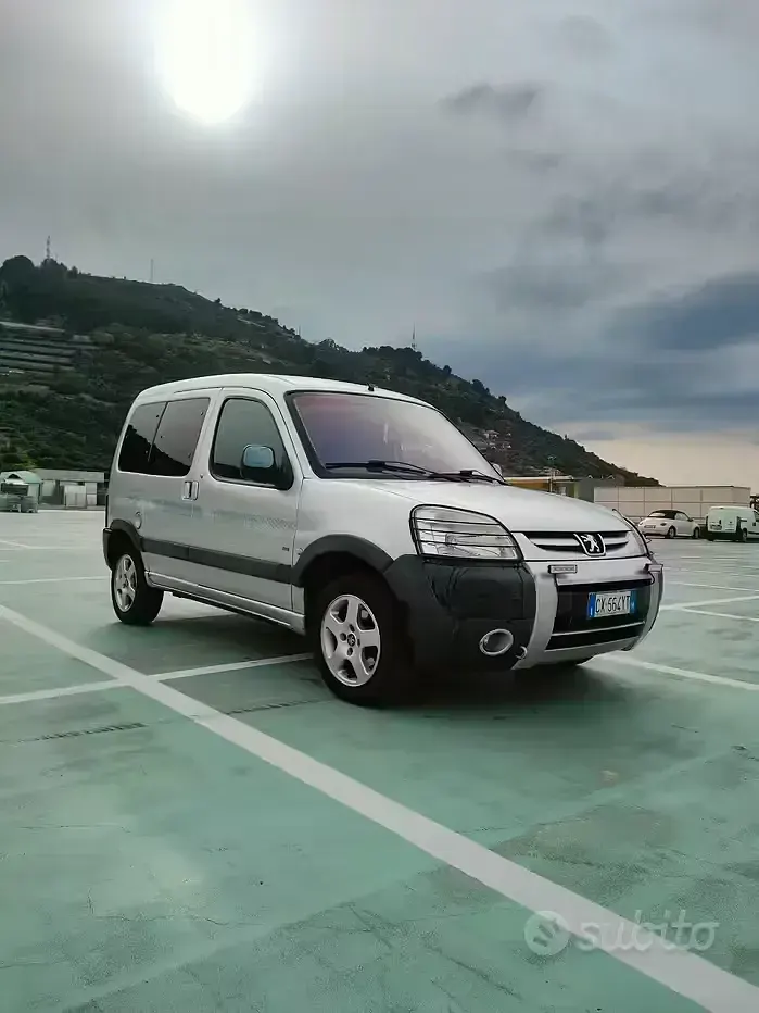 Usata Peugeot Partner 90 CV (66 kW) 2005 Grigio Monovolume