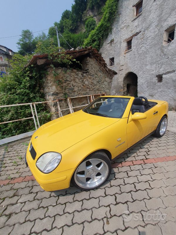 Usata Mercedes SLK230 1998 Giallo Cabrio