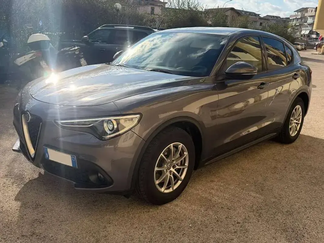 Usata Alfa Romeo Stelvio Business 190 CV (139 kW) 2019 Grigio SUV
