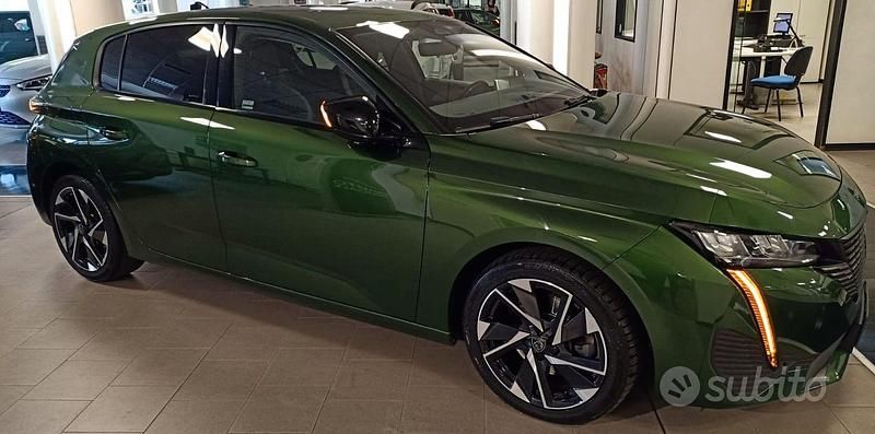 Usata Peugeot 308 Allure 130 CV (95 kW) 2022 Verde Berlina