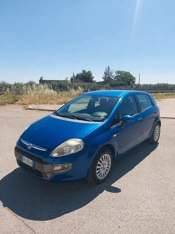 Usata Fiat Punto Evo Dynamic 75 CV (55 kW) 2009 Blu Utilitaria