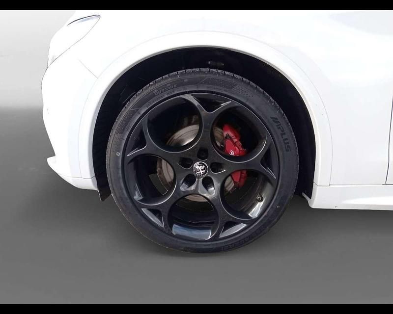Usata Alfa Romeo Stelvio Ti 209 CV (153 kW) 2022 Bianco SUV